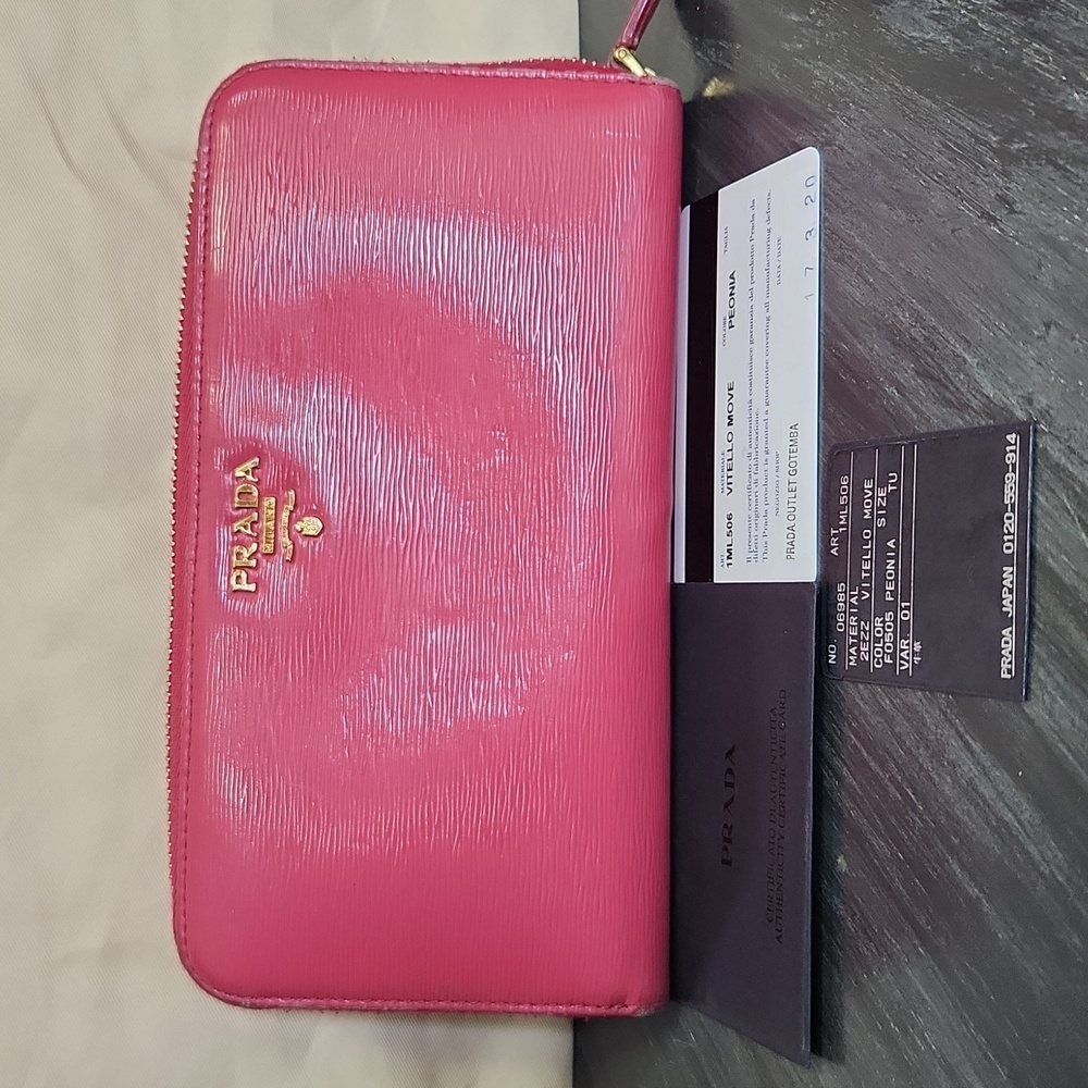 Prada wallet